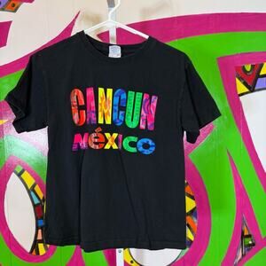 Colorful Cancun Mexico Black Short Sleeve Tee. Youth size Medium. Excellent cond
